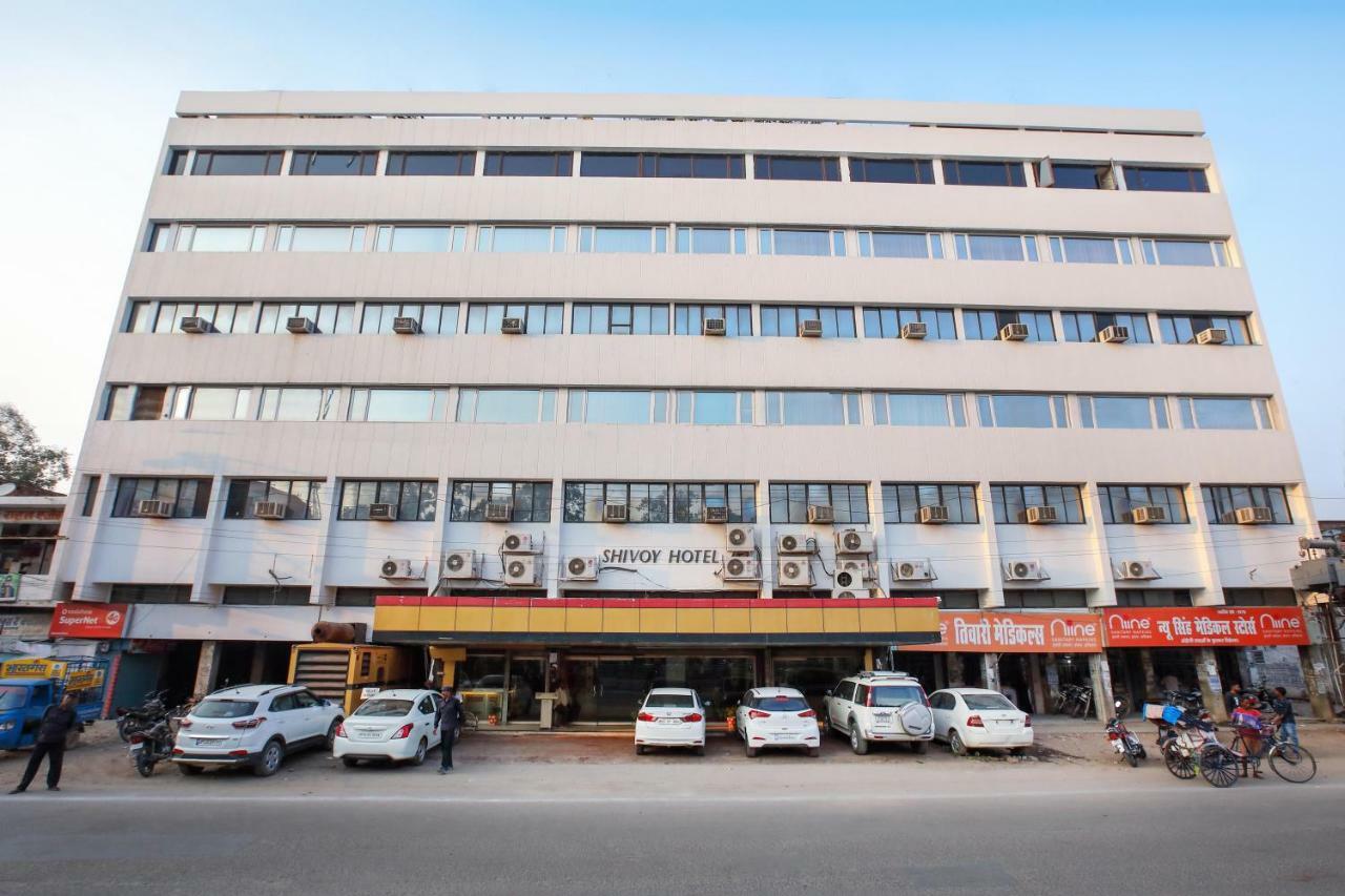 Shivoy Hotel Gorakhpur Exteriör bild
